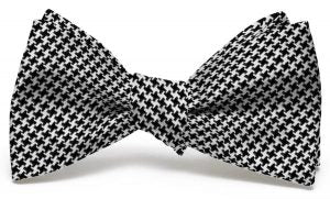 Bird Dog Bay Houndstooth Bow Tie In Black/White